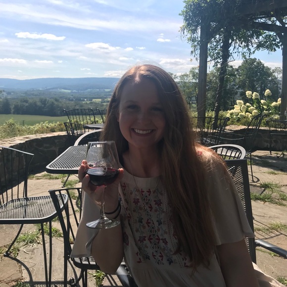 Meet your Posher, Kim - Picture 1 of 1